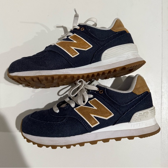 New Balance 574 - Picture 3 of 8